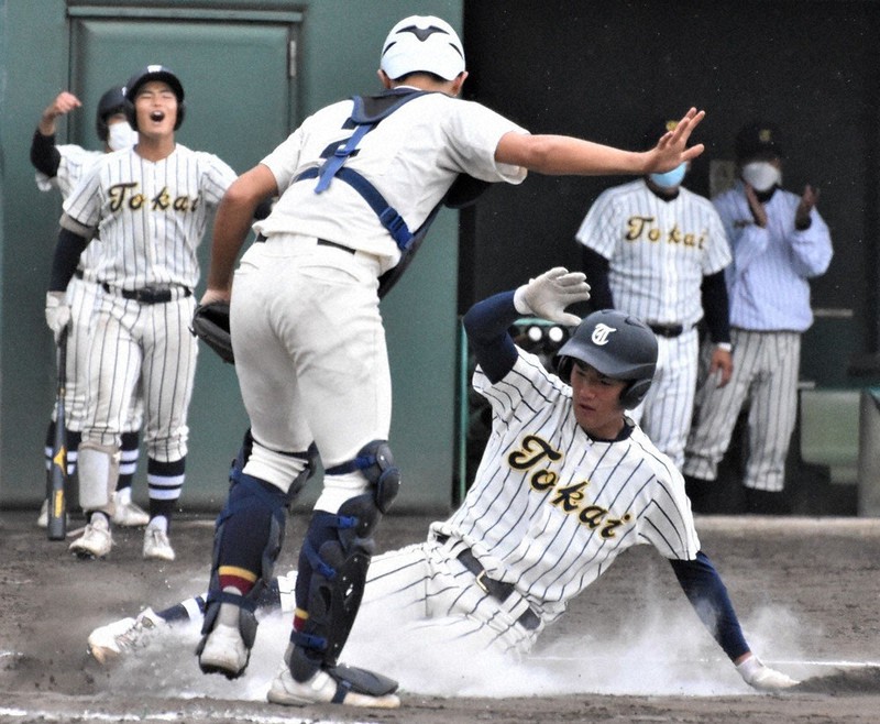 秋季高校野球：県大会 東海大相模V3 攻守かみ合い 盤石の試合運び