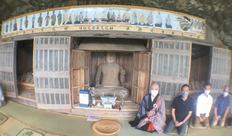 改修された天福寺奥の院(魚眼レンズ使用)=大分県宇佐市で2021年9月26日午前、宮本勝行撮影