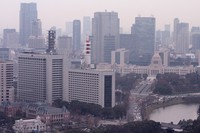 霞が関の官庁街や国会議事堂＝東京都千代田区で2019年12月26日、中村琢磨撮影