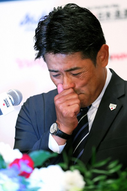 祝!金メダル【稲葉篤紀監督直筆サイン】侍ジャパン Amazon.co.jp: 元侍ジャパン 稲葉篤紀監督 直筆サイン 背番号80