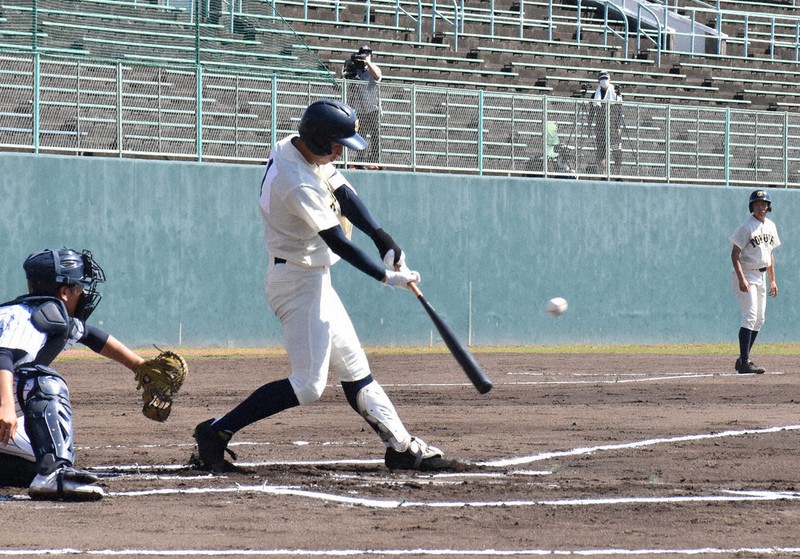 秋の高校野球 県大会 決勝は鳴門vs徳島商 ともに大勝で四国大会へ 徳島 毎日新聞 秋の高校野球 県大会 決勝は鳴門vs徳島商 ともに大勝で四国大会へ 徳島 毎日新聞