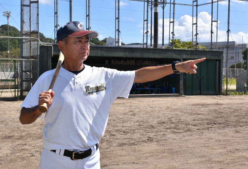 長崎商の西口博之監督=長崎市の長崎商業高校で2021年9月18日午後1時37分、長岡健太郎撮影