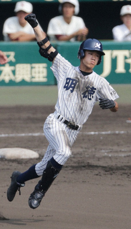 22歳、一流への道半ばに オリックス・西浦選手引退 恩師の明徳・馬淵