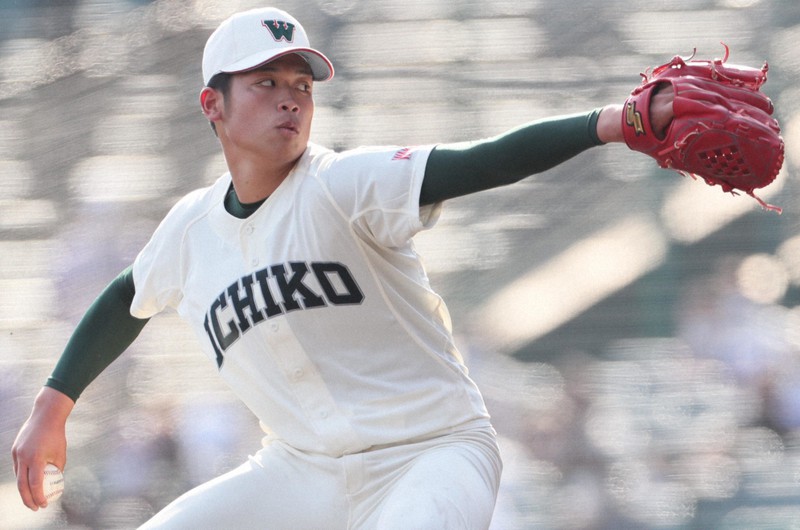 第93回選抜高校野球大会で登板した市和歌山の小園健太=阪神甲子園球場で2021年3月26日、吉田航太撮影