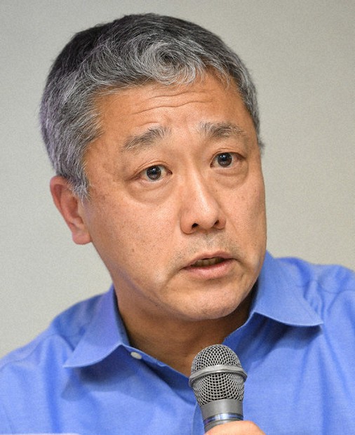 立岩陽一郎氏=丸山博撮影
