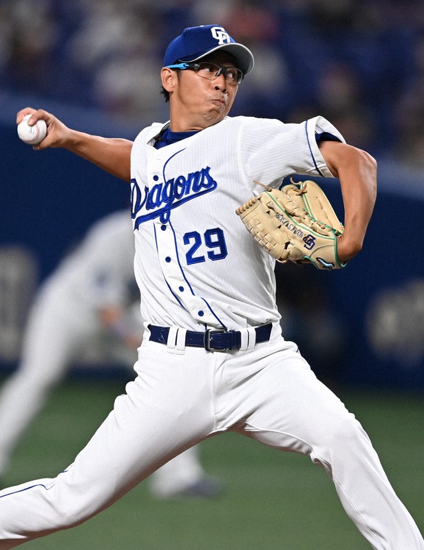 【中日-ヤクルト】現役最後の試合に先発する中日・山井=バンテリンドームナゴヤで2021年10月13日、兵藤公治撮影