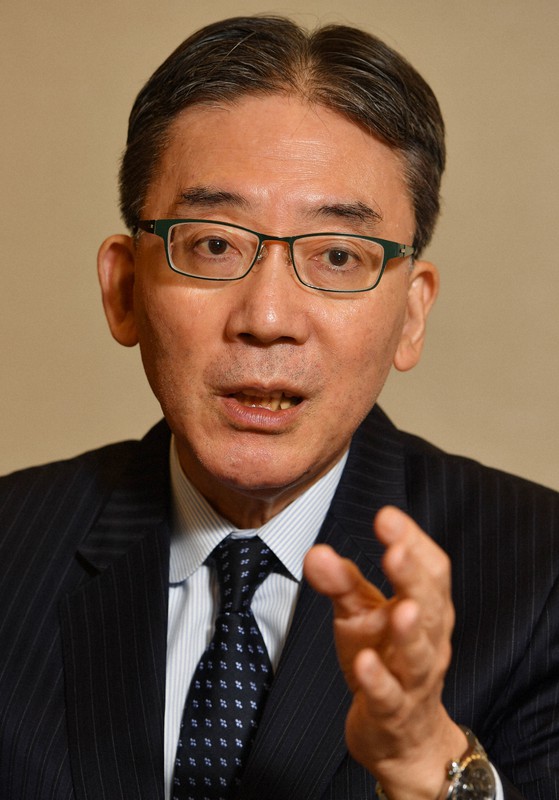 関西スーパーマーケットとの経営統合案について語るH2Oリテイリングの荒木直也社長=大阪市北区で2021年10月13日、木葉健二撮影