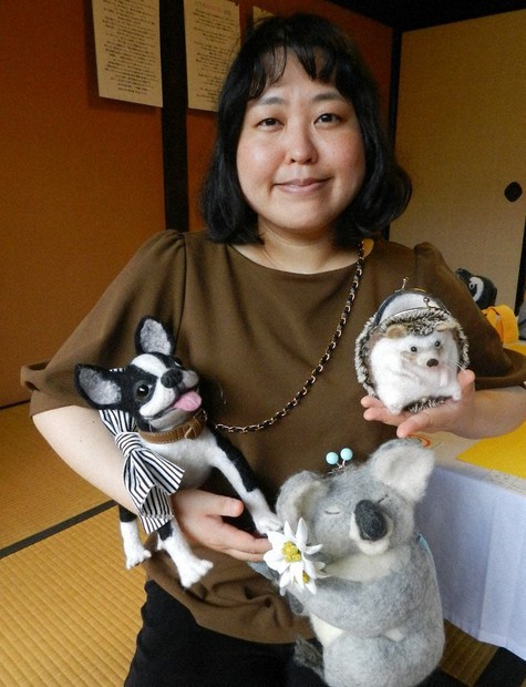 可愛さで人を笑顔に 羊毛フェルトでユニークな動物 作家・薗田さんら