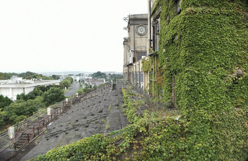 旧根岸競馬場「1等馬見所」 まるで「ラピュタ」 横浜青年会議所が