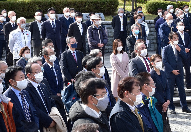２０２１衆院選 自 立 共3極争い 3選挙区 前新元8人 コロナ対策 人口減 地域振興など争点 青森 毎日新聞