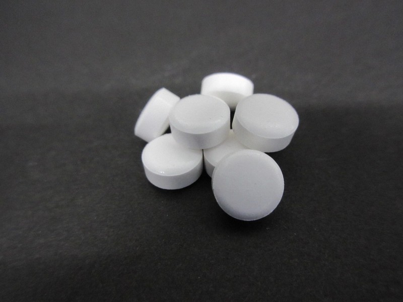 塩野義製薬が治験を進める新型コロナウイルスの飲み薬=塩野義製薬提供