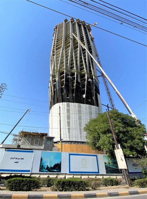 イラク現地報告・動乱の２０年を超えて：／下 再建進むバグダッド 脱 