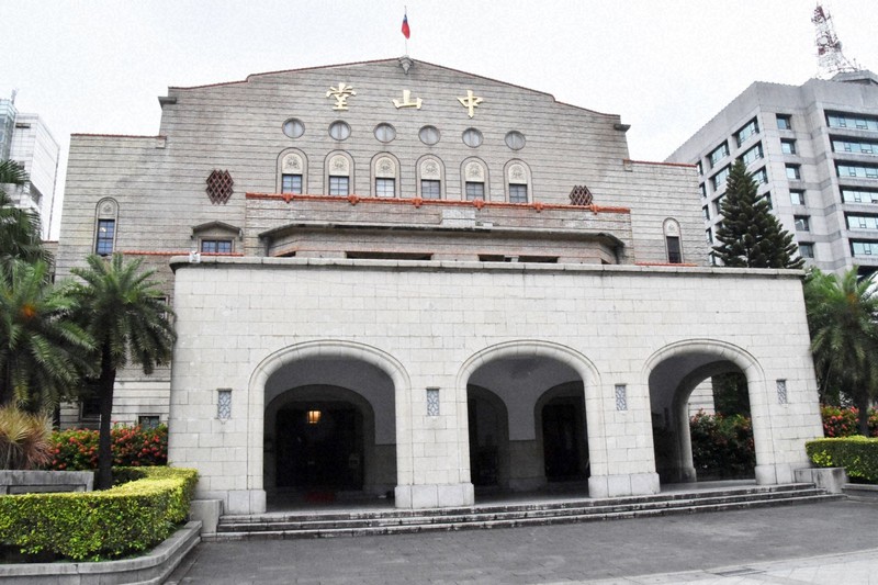 チャリティー公演会が開かれた中山堂=台北市で、鈴木玲子撮影