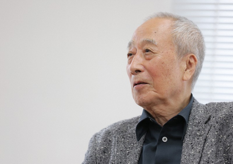 ホリプロの創業者として、これまでの活動を振り返る堀威夫さん=東京都目黒区で2021年10月25日、佐々木順一撮影