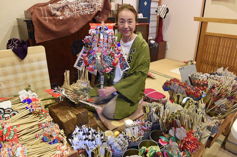 In Photos Tokyo shop's traditional 'kumade' charms rake in fortune and