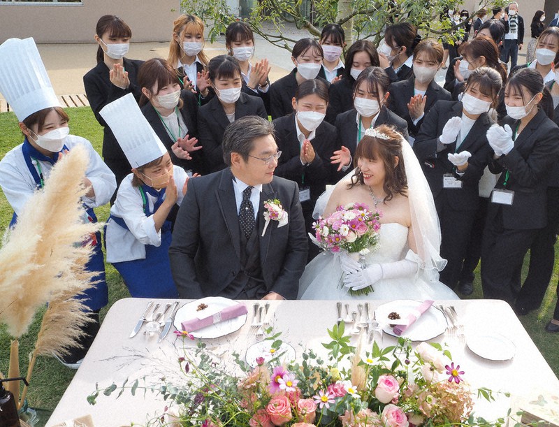 温かみある人生の門出へ 大阪の短大生ら挙式運営 養父 兵庫 毎日新聞