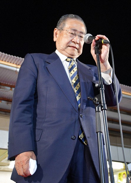 80歳の野田毅氏、初の落選 43歳の西野氏に敗れる 熊本2区 | 毎日新聞