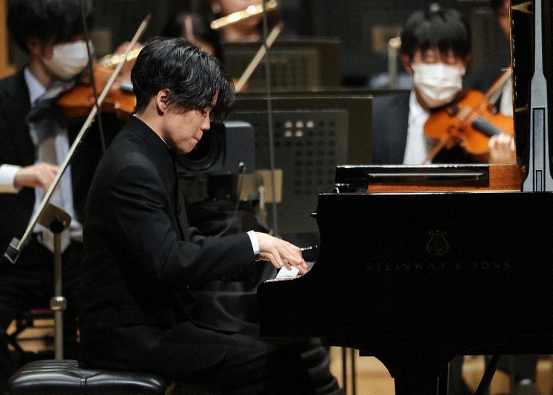 第90回日本音楽コンクール本選会ピアノ部門で3位の高倉圭吾さん=東京都新宿区の東京オペラシティコンサートホールで2021年10月24日、吉田航太撮影