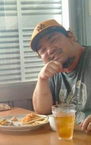 新型コロナウイルスに感染し、自宅療養中に死亡した那覇市の男性=遺族提供