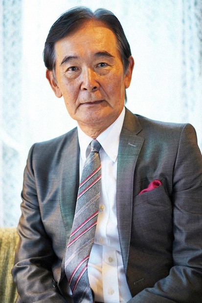創作の原点：作曲家・都倉俊一さん 外国から日本見つめた幼少期