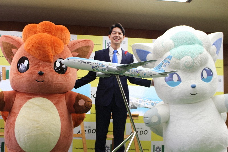 観光客ゲットだぜ ポケモン 機12月運航 Airdo 北海道 毎日新聞