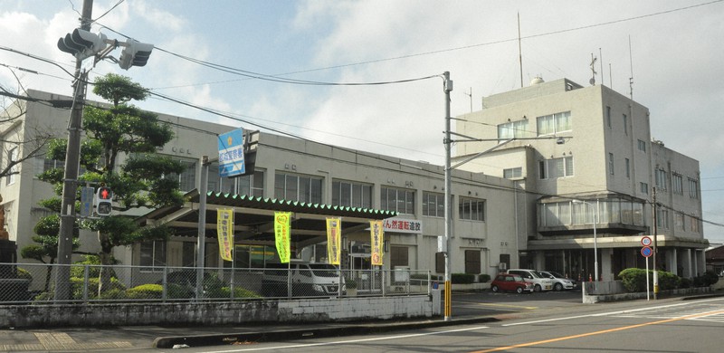 宮崎 都城署庁舎 日本最古の築64年 雨漏りも 改築進まず 毎日新聞