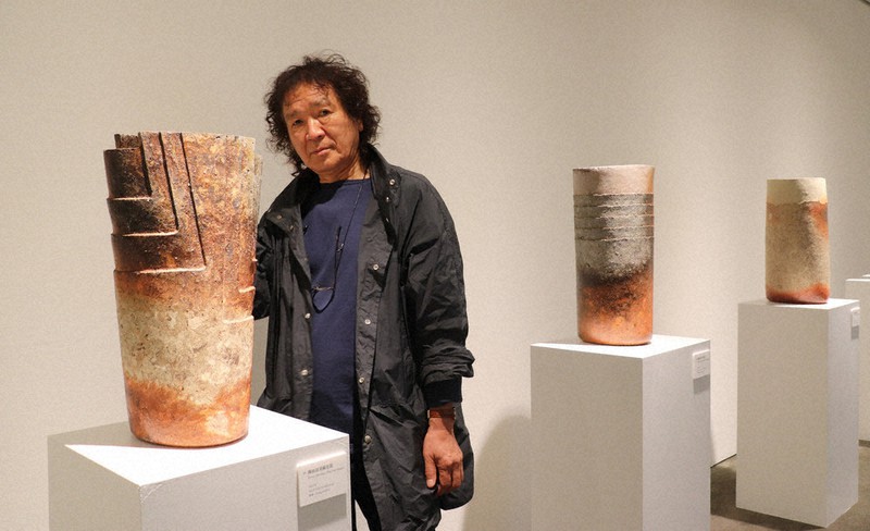 備前焼　鳥と牡丹　小山一草作 備前焼 鳥と牡丹 小山一草作