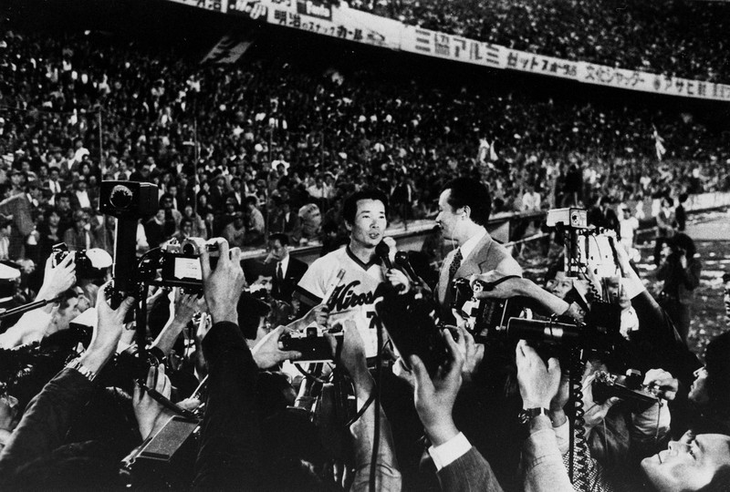1975年 広島東洋カープ　セリーグ優勝金杯 1975年 広島東洋カープ セリーグ優勝金杯 - メルカリ