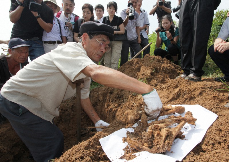 常夏通信：その120 戦没者遺骨の戦後史（66）民間人戦没者の遺骨