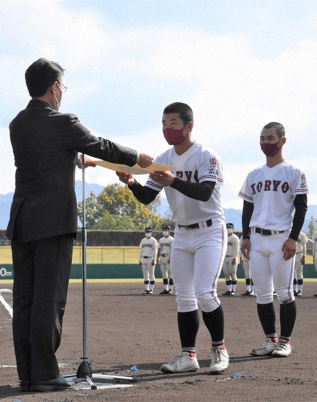 スポーツライター藤原史郎の目：秋季中国地区高校野球大会 広陵V、光った総合力 ／広島 毎日新聞