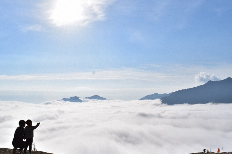 熊野に雲海シーズン到来 朝晩の冷え込みが呼ぶ幻想的な光景 | 毎日新聞