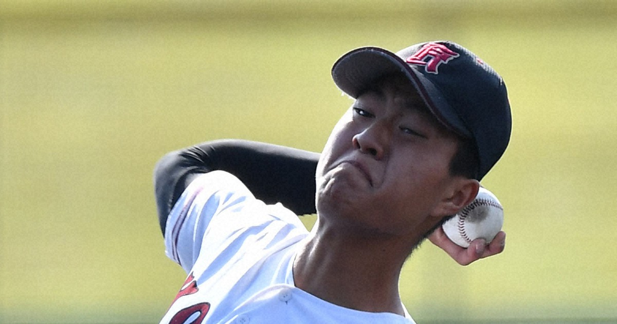 最終値下げです。関西国際大学 ジャケットなど等 神宮大会記念 最終値下げです。関西国際大学 ジャケットなど等 神宮大会記念