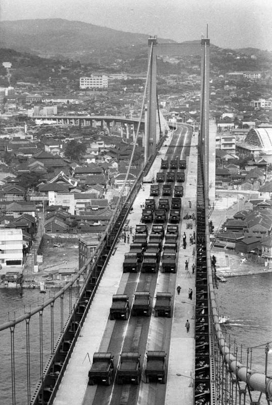 若戸大橋、北九州の誇りが国重文に 復活願う「鮮やかな深紅色」 [写真
