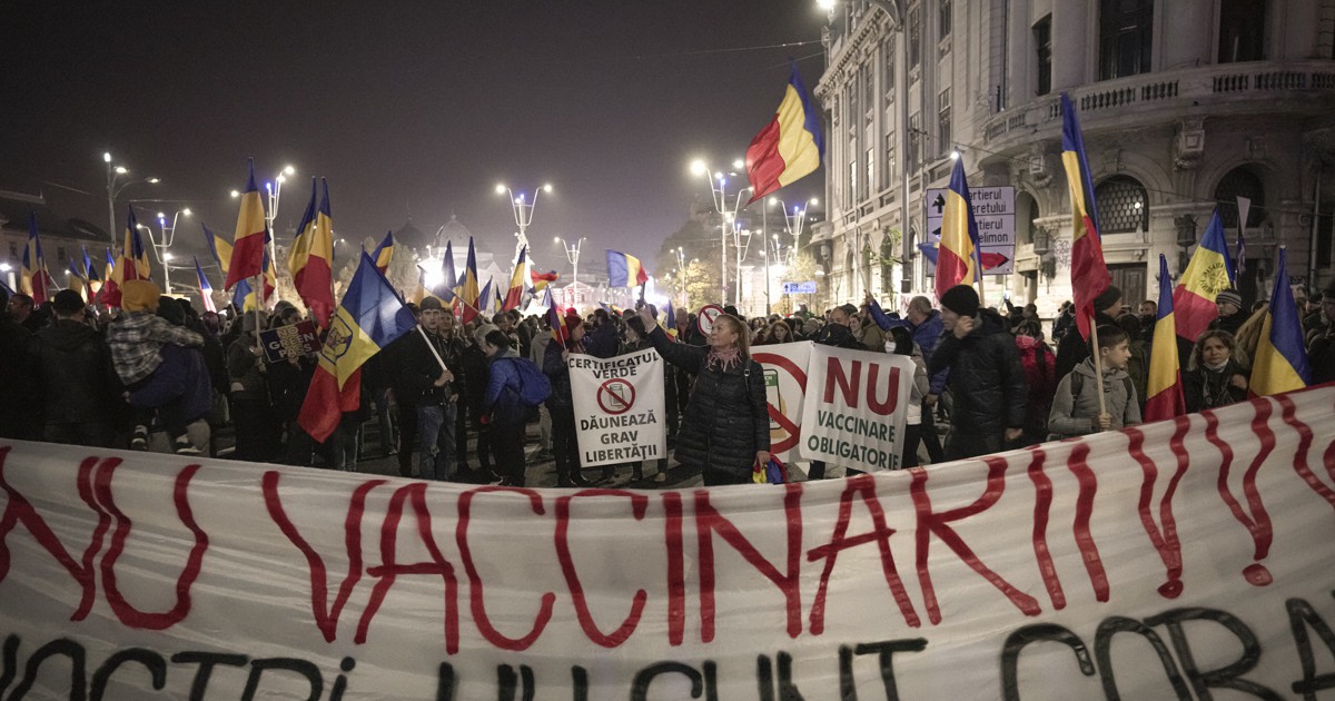 Europe's COVID crisis pits vaccinated against unvaccinated The Mainichi