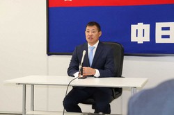中日 福留 最年長44歳で年俸アップ 300万円増の推定年俸3300万円 もっともっとやらないと スポニチ
