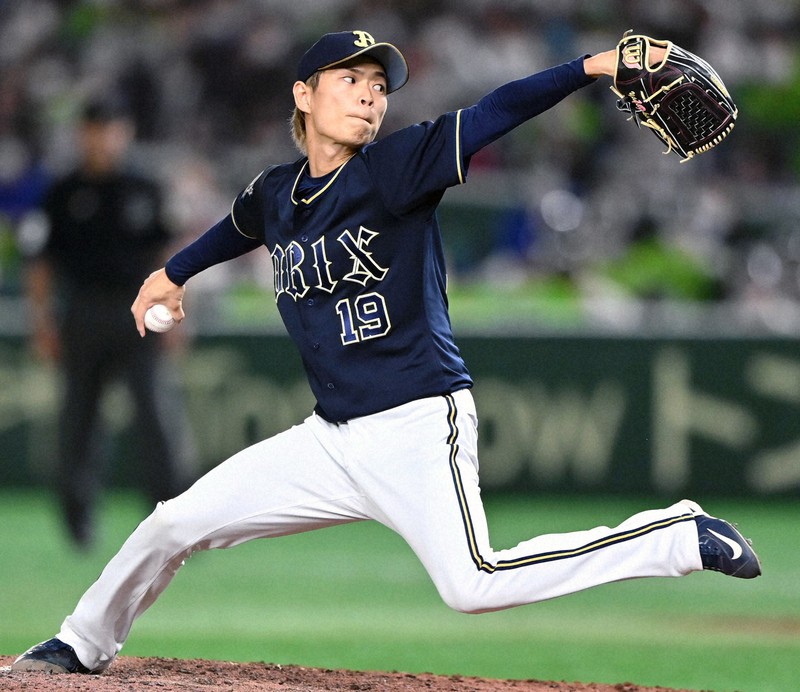 【ヤクルト-オリックス】力投するオリックスの5番手・山岡=東京ドームで2021年11月25日、西夏生撮影