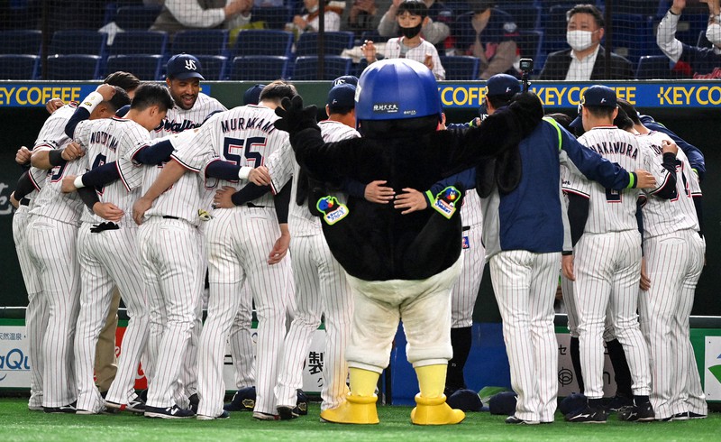 日本シリーズ第5戦 ヤクルト－オリックス [写真特集6/46] | 毎日新聞