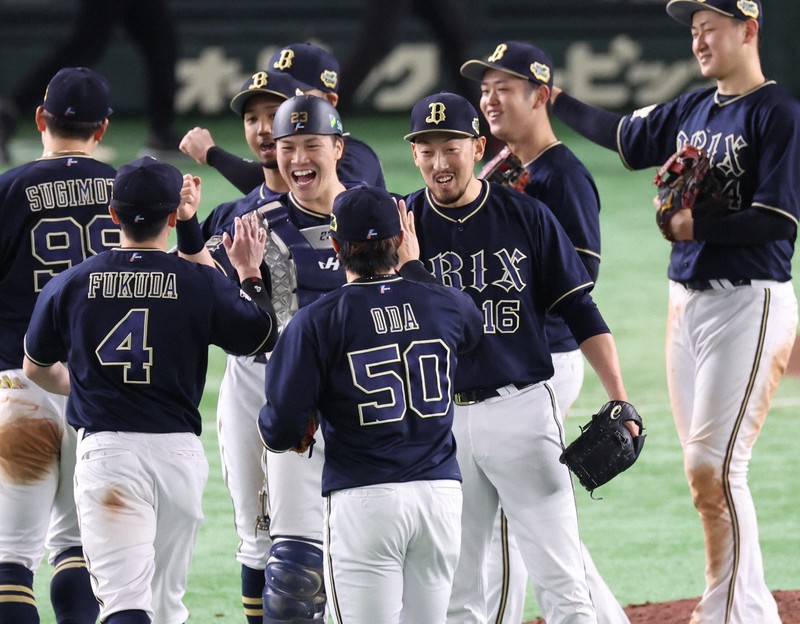 日本シリーズ第5戦 ヤクルト－オリックス [写真特集2/46] | 毎日新聞