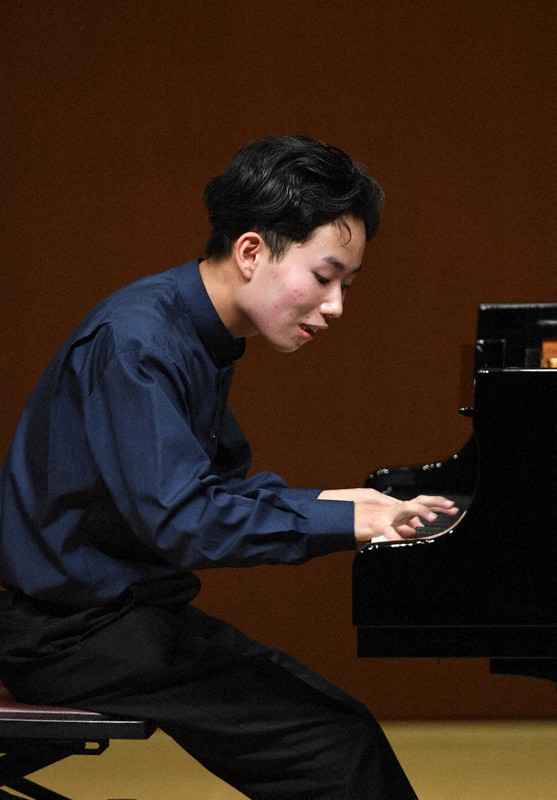 学生音コン 学生音コン全国 ピアノ部門高校の部 大阪学芸高1年 大山桃暖さん1位 自分の力 出し切れた 大阪 毎日新聞