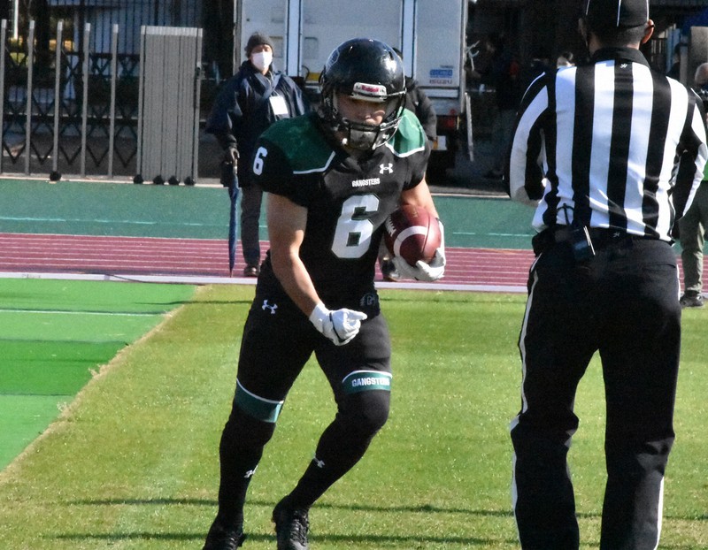 アメフト京大が1部残留 サッカー部から転部の4年生の執念 | 毎日新聞