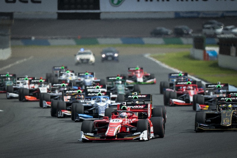 ひと・茨城：「チーム無限」ドライバー 野尻智紀さん（32） 参戦8年