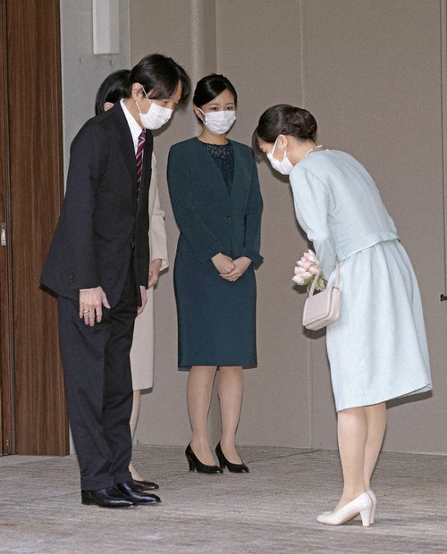 ニュース知りたいんジャー：愛子さま20歳、成人皇族に | 毎日新聞