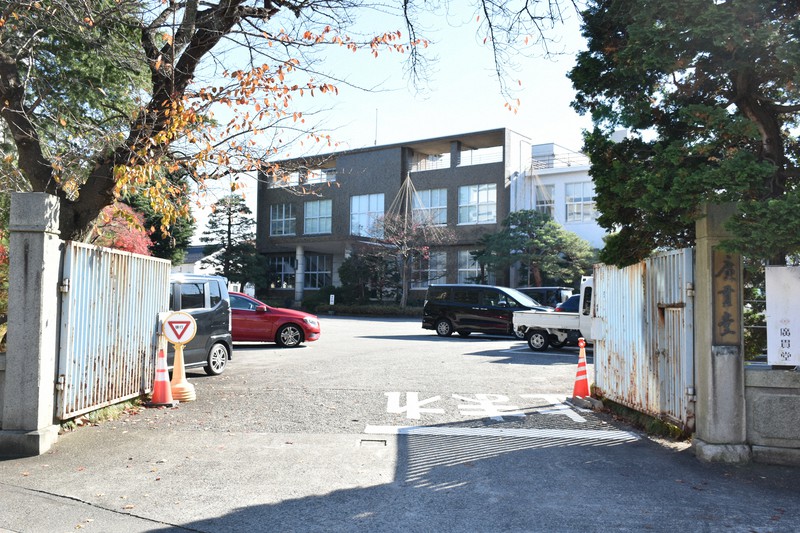 配置薬向け医薬品などの自主回収を始めた広貫堂の本社=富山市梅沢町2で2021年11月29日午後0時53分、砂押健太撮影