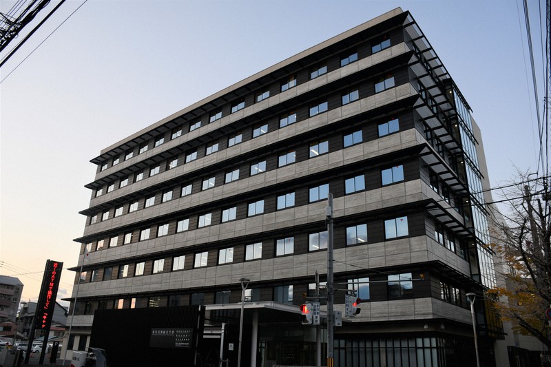 高知地検が入る高知法務総合庁舎=高知市で2021年12月3日午後4時48分、小宅洋介撮影