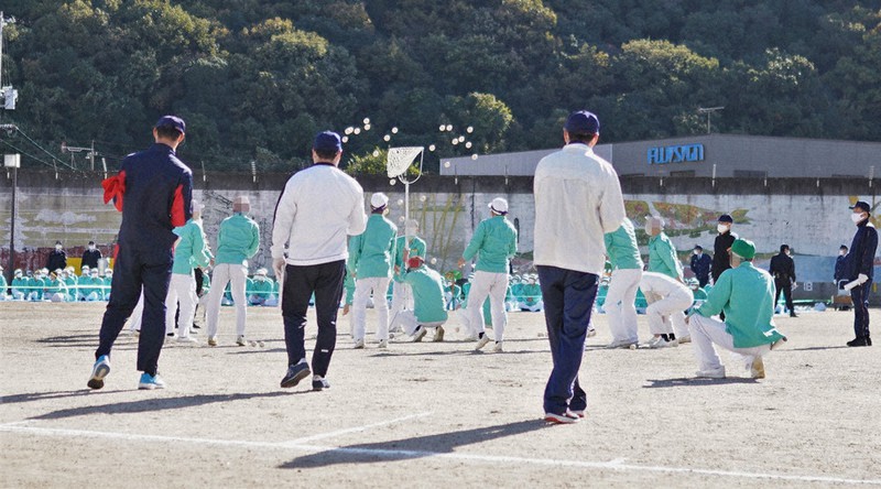 塀の中 競技に全力 岡山刑務所の運動会 岡山 毎日新聞