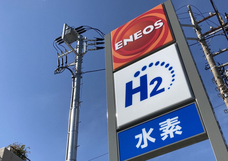 燃料電池車の車種が少ないため、普及がなかなか進まない水素ステーション=川崎市高津区で2021年5月3日、平田明浩撮影