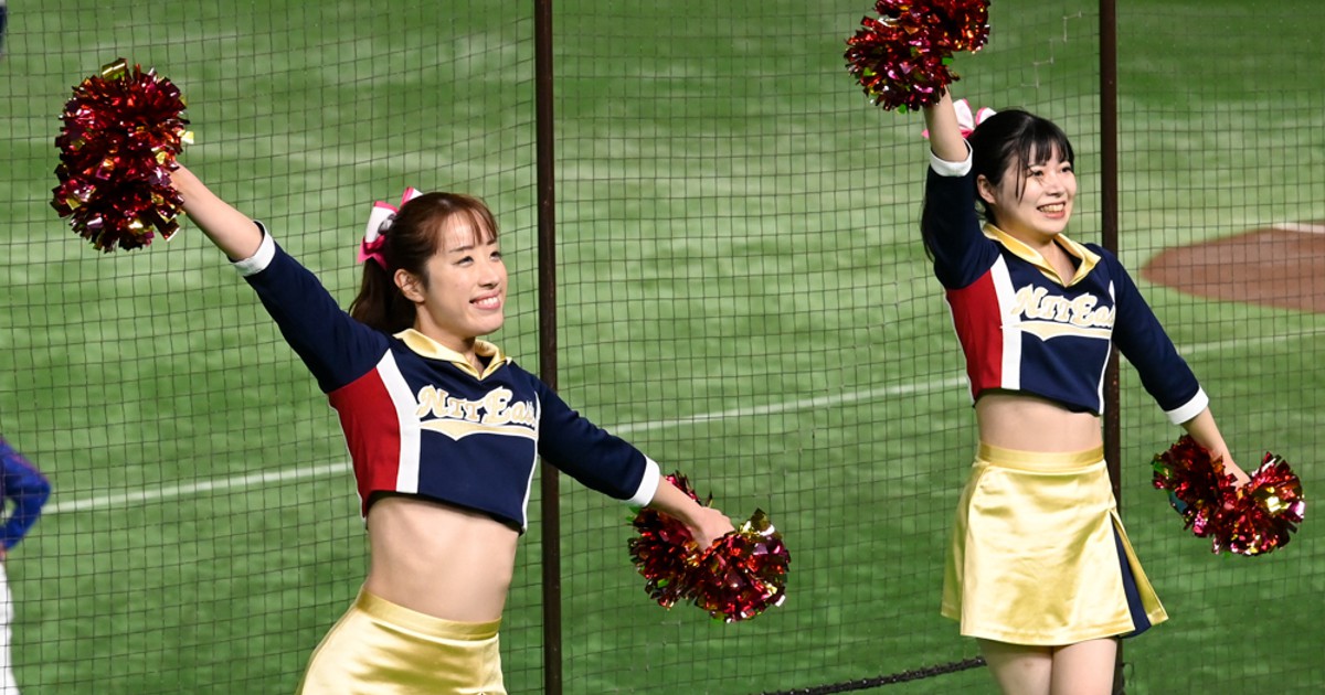 第92回都市対抗野球：NTT東日本（東京都）の応援団（準々決勝） [写真