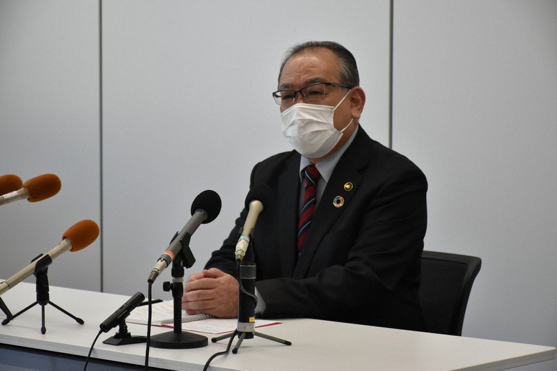 辞意を表明した高知県香南市の清藤真司市長=香南市役所で2021年12月7日午後0時44分、北村栞撮影