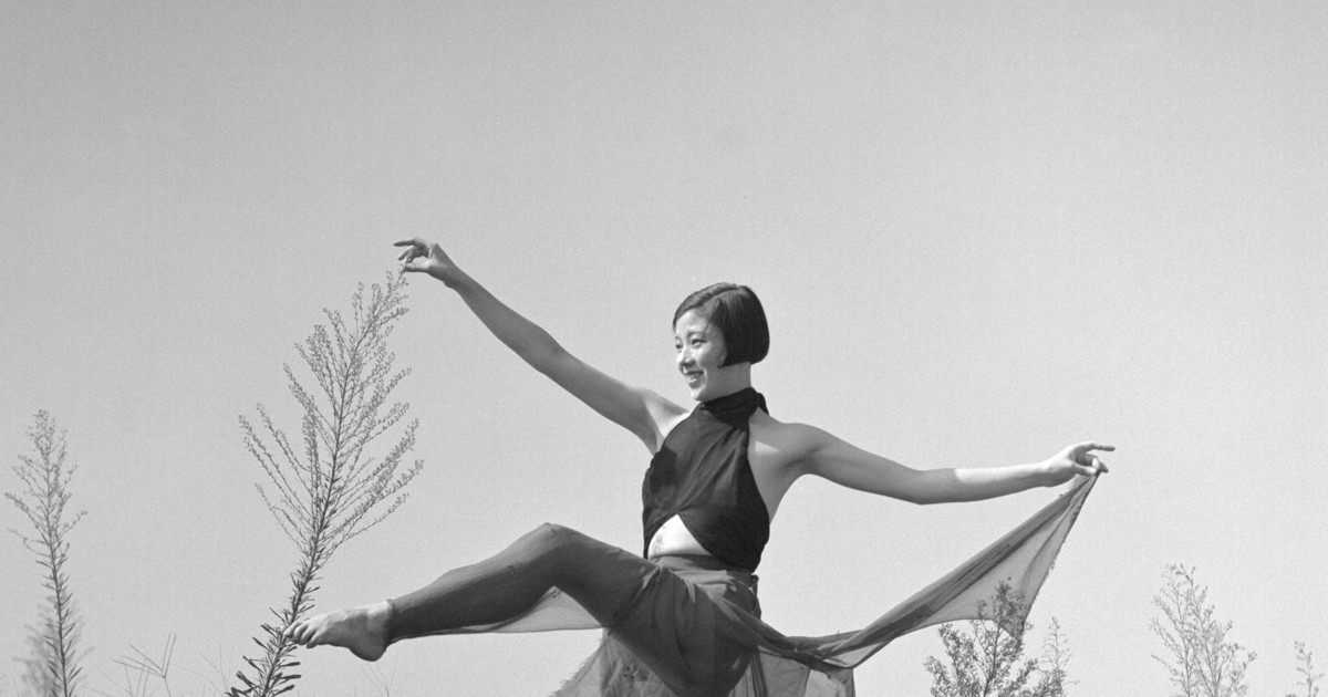 半島の舞姫」崔承喜の人生を舞台化 「生命力を伝えたい」 | 毎日新聞