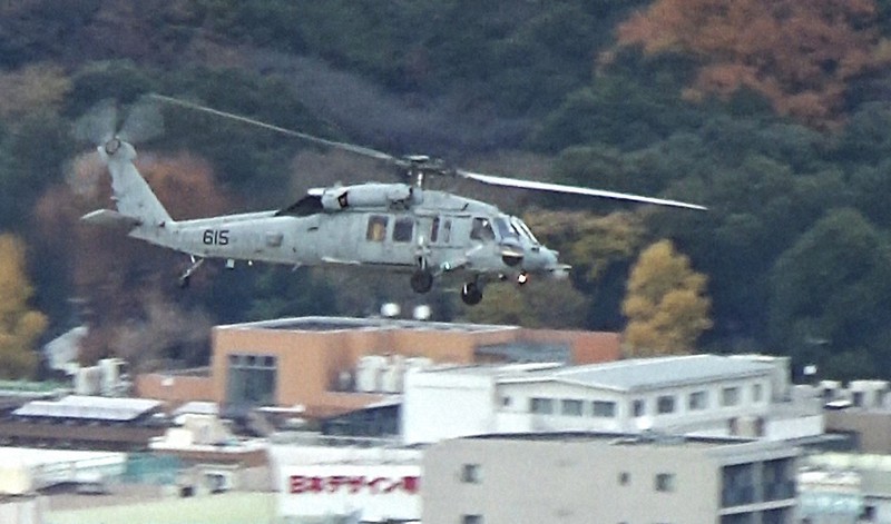 特権を問う：新宿、上野、浅草 ヘリは観光地を飛んだ 米軍特権を語り